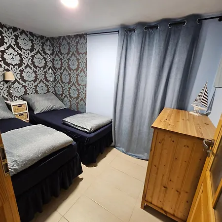 Nad Jeziorem Piaski Apartmán