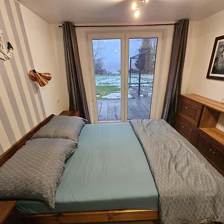 Nad Jeziorem Piaski Wolin