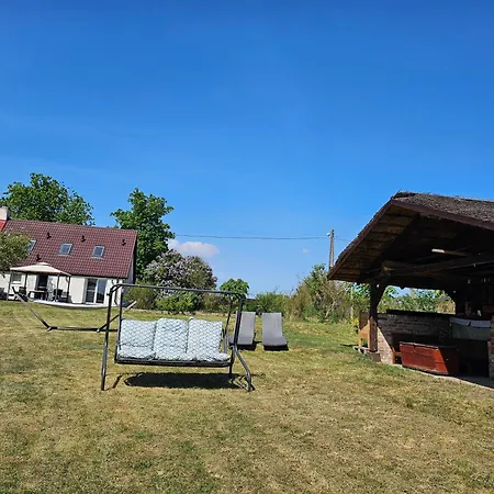 Na Poddaszu Apartamento Wolin